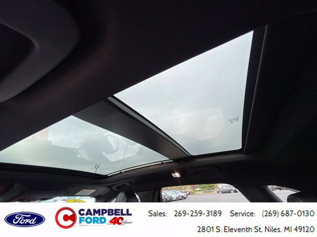 Certified 2025 Ford Escape ST-Line w/ Tech Pack #1 AWD/4WD image 33