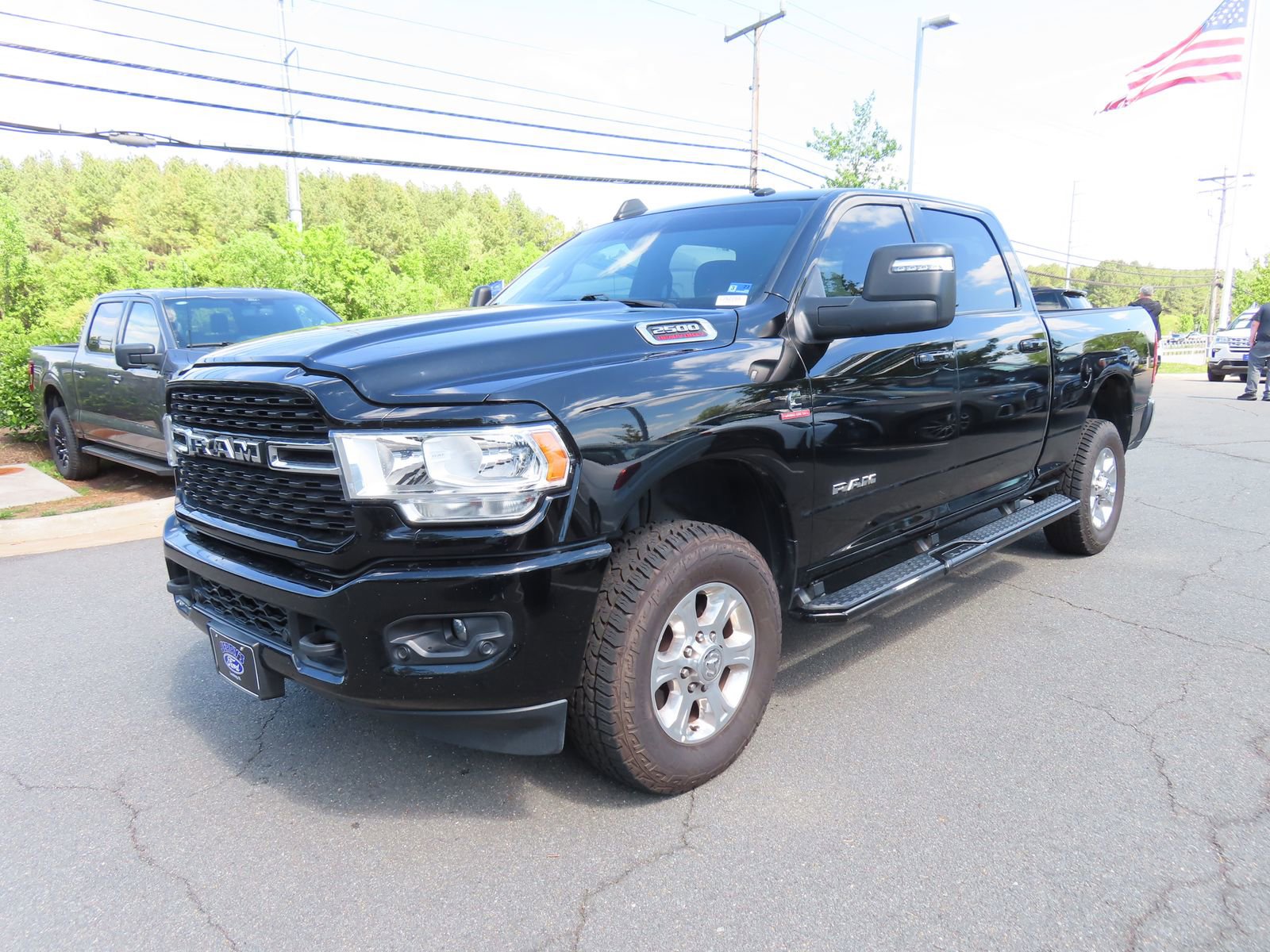 Used 2023 RAM 2500 Big Horn w/ Level 1 Equipment Group AWD/4WD image 3