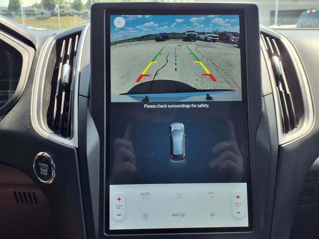 Certified 2022 Ford Edge SE image 14