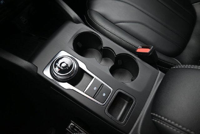 Certified 2026 Ford Escape SE w/ PHEV Premium Package FWD image 19