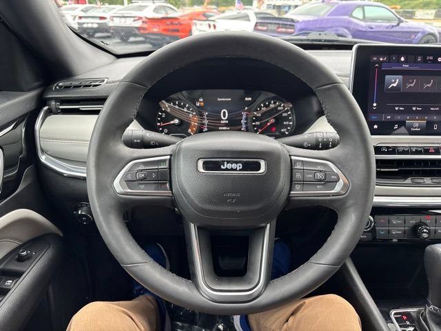 Used 2023 Jeep Compass Limited AWD/4WD image 18