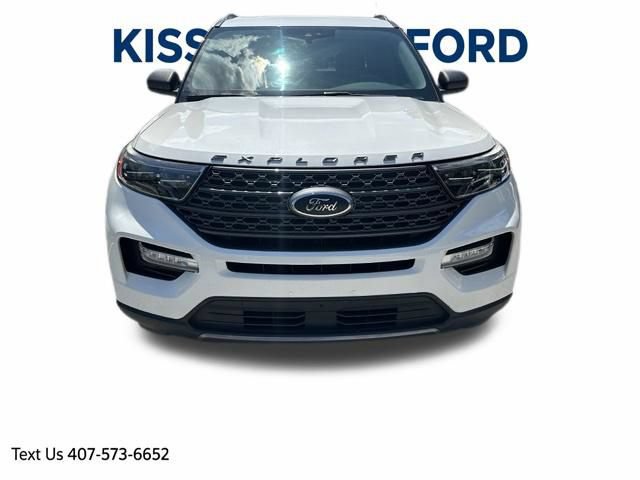 Certified 2021 Ford Explorer XLT w/ Equipment Group 202A RWD image 11
