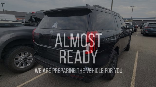 Certified 2025 Ford Expedition Platinum w/ Stealth Performance Package image 3