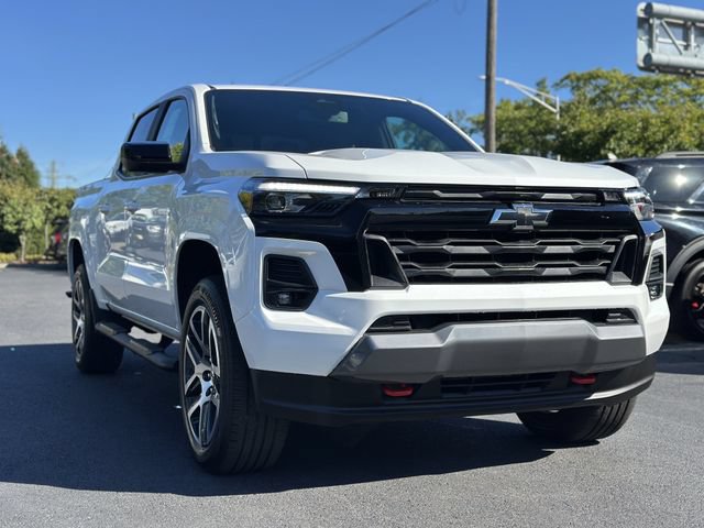 Used 2024 Chevrolet Colorado Z71 w/ Z71 Convenience Package 2 AWD/4WD image 47