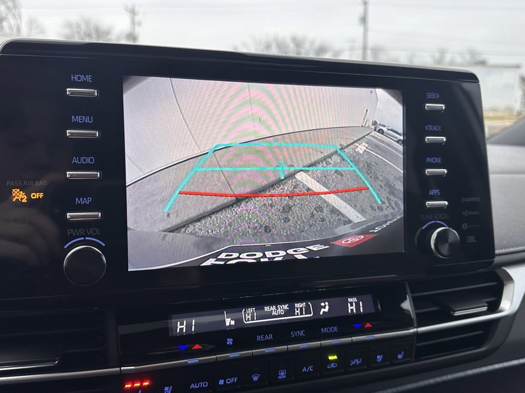 Used 2023 Toyota Sienna XSE image 37