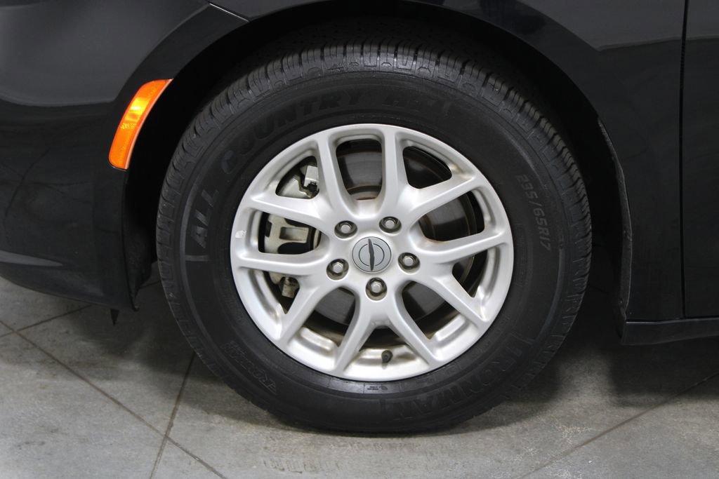 Used 2024 Chrysler Pacifica Touring-L image 20