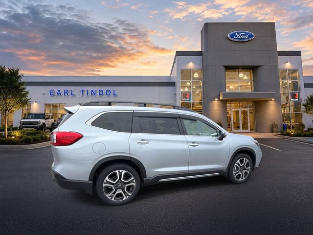 Used 2023 Subaru Ascent Touring AWD/4WD image 8