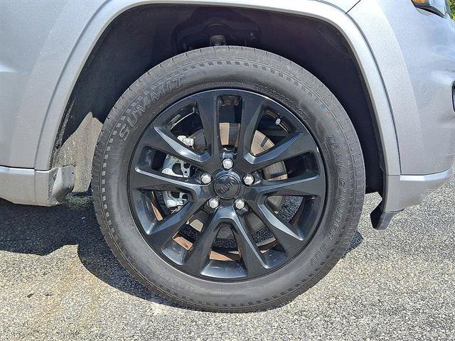 Used 2021 Jeep Grand Cherokee Laredo X AWD/4WD image 27