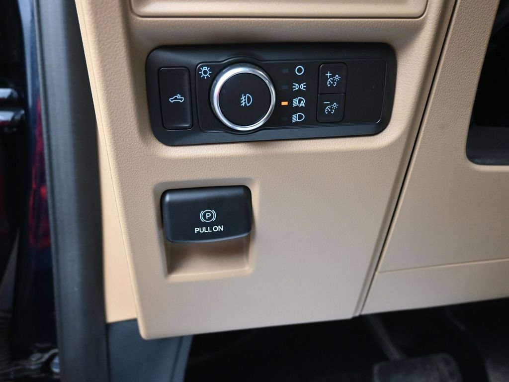 Certified 2022 Ford F150 XLT w/ Equipment Group 301A Mid AWD/4WD image 11