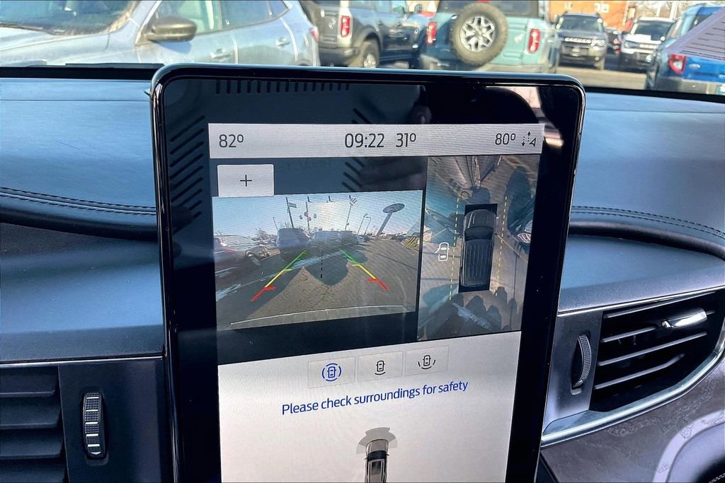 Certified 2020 Ford Explorer Platinum w/ Premium Technology Package image 19