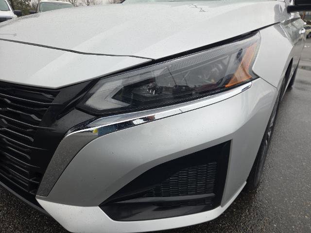 Used 2024 Nissan Altima 2.5 SV image 6