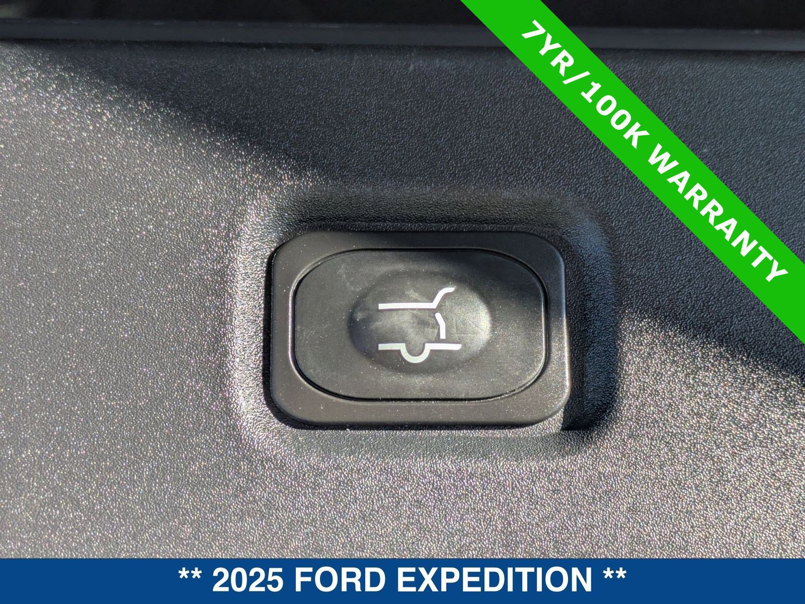 Certified 2025 Ford Expedition Active image 15