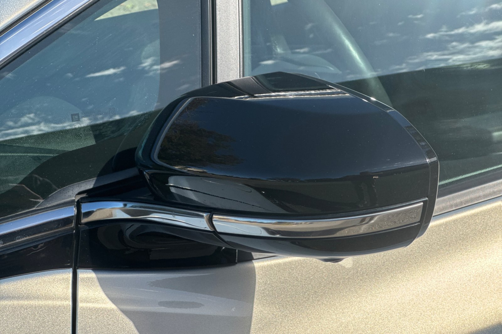 Used 2023 Chevrolet Bolt LT w/ Infotainment Package FWD image 54