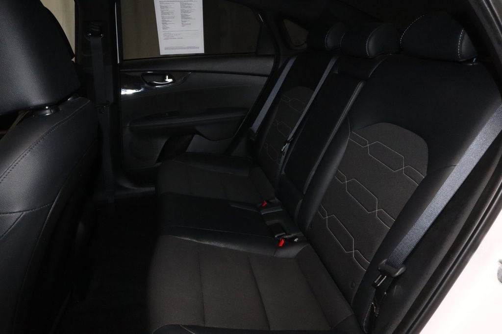 Used 2023 Kia Forte GT-Line image 22