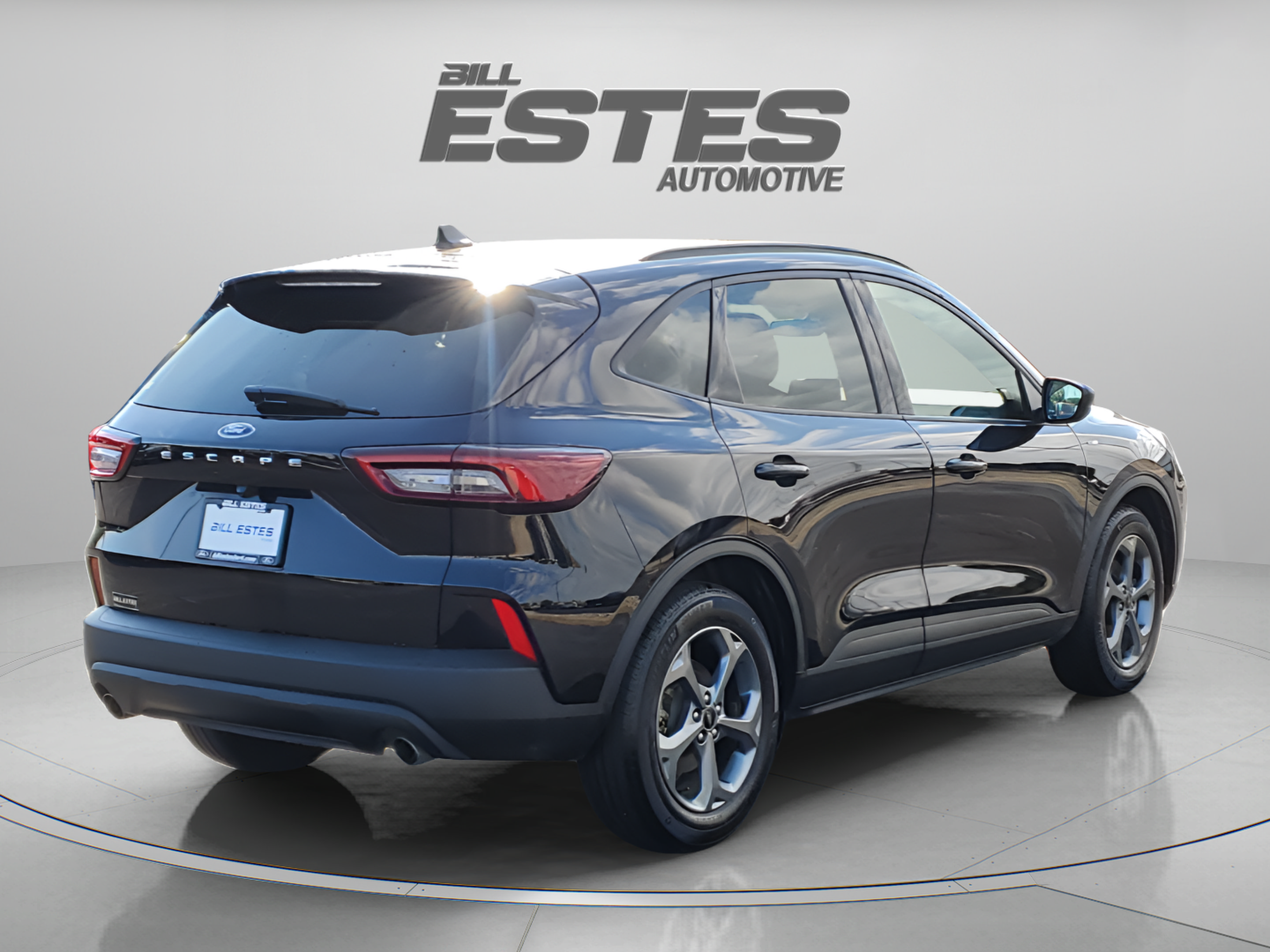 Certified 2025 Ford Escape ST-Line FWD image 4