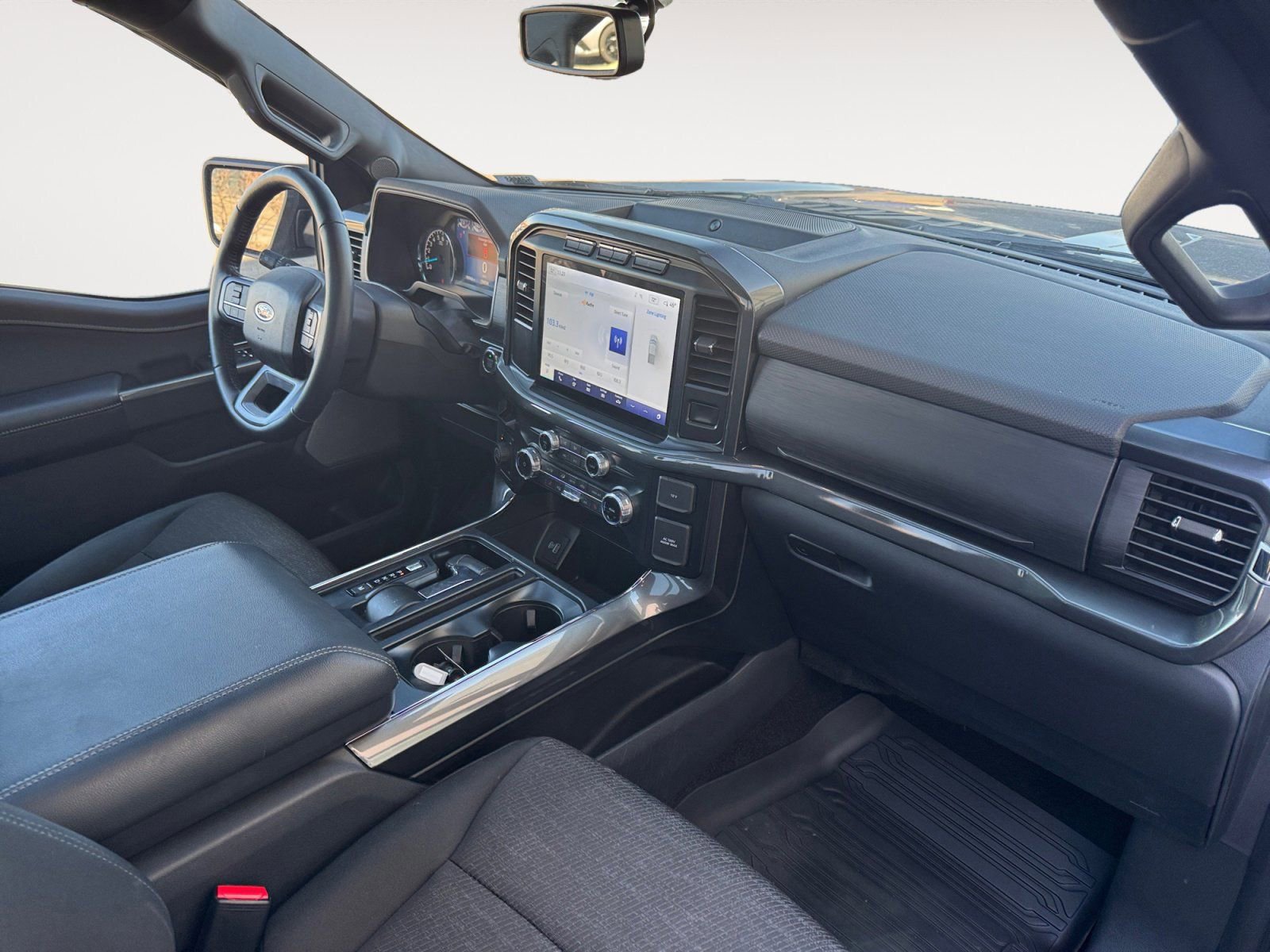 Certified 2022 Ford F150 XLT w/ Equipment Group 302A High image 15