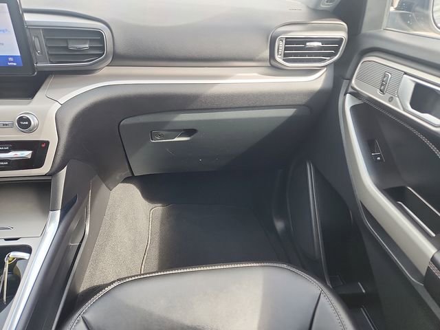 Certified 2023 Ford Explorer XLT w/ Equipment Group 202A image 10