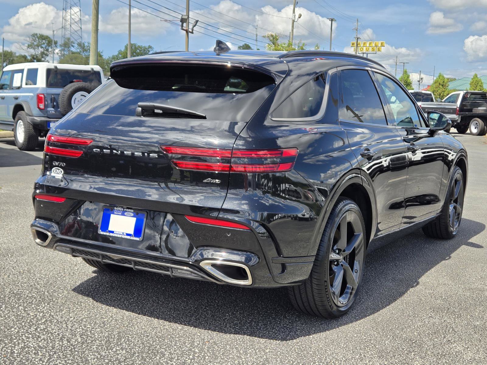 Used 2026 Genesis GV70 2.5T Sport Prestige AWD/4WD image 9