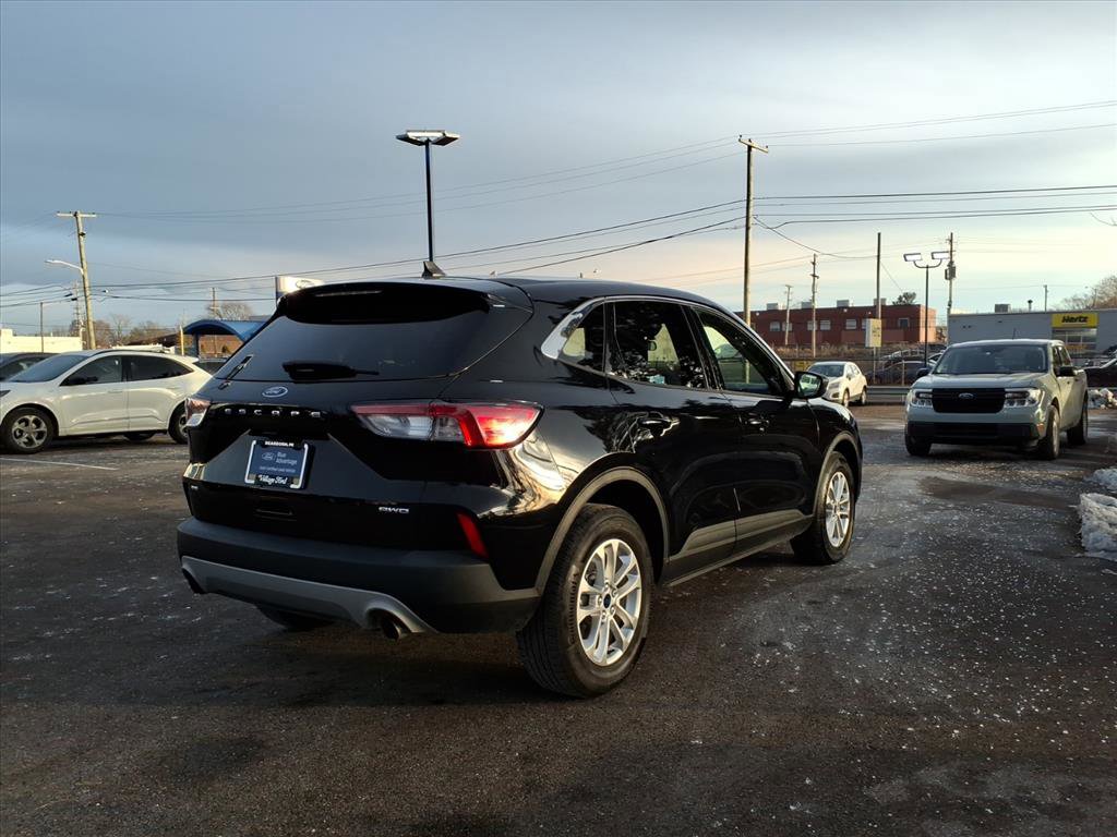 Certified 2022 Ford Escape SE image 6