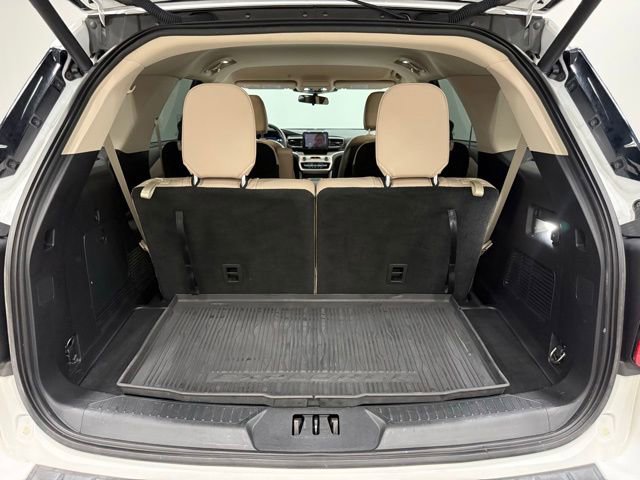 Certified 2020 Ford Explorer XLT w/ Equipment Group 202A AWD/4WD image 37