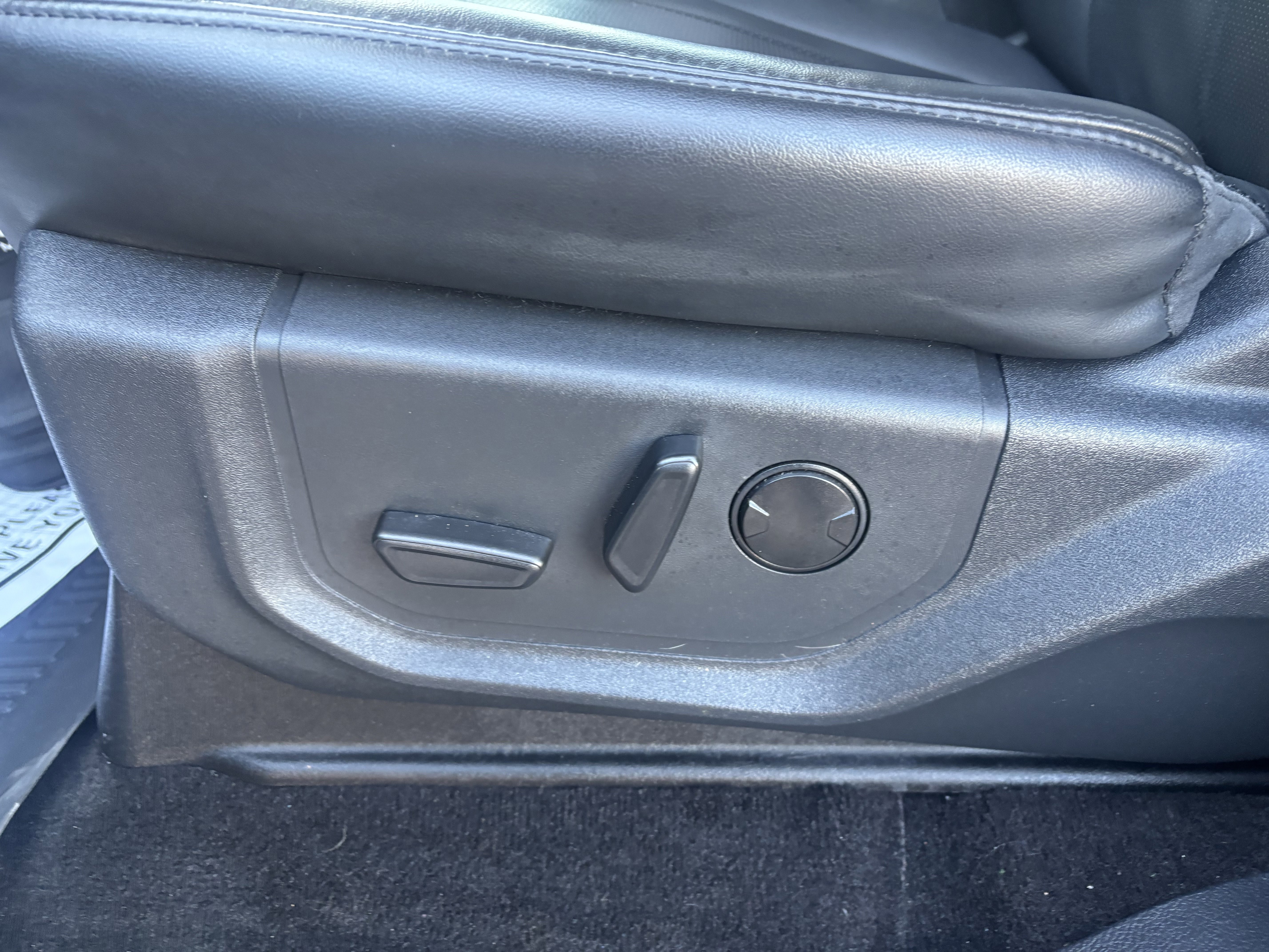 Certified 2022 Ford Expedition XLT image 12