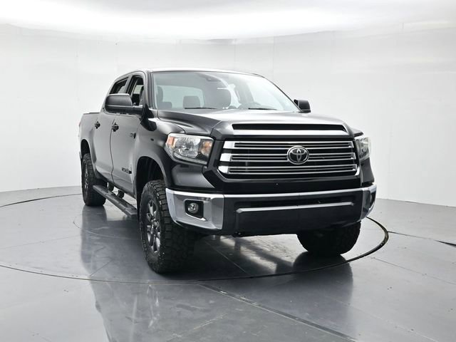 Used 2021 Toyota Tundra SR5 w/ Trail Edition image 5