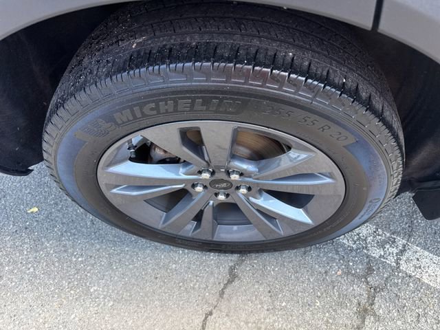 Certified 2023 Ford Explorer XLT w/ Equipment Group 202A AWD/4WD image 13