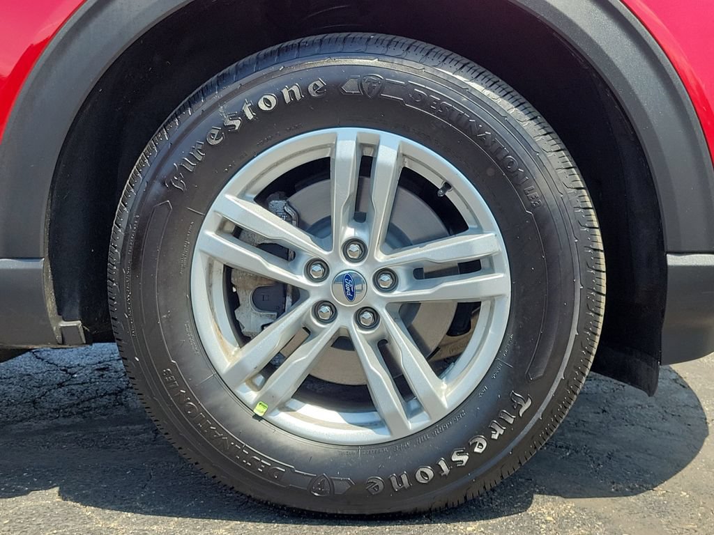 Certified 2021 Ford Explorer XLT w/ Equipment Group 202A AWD/4WD image 9