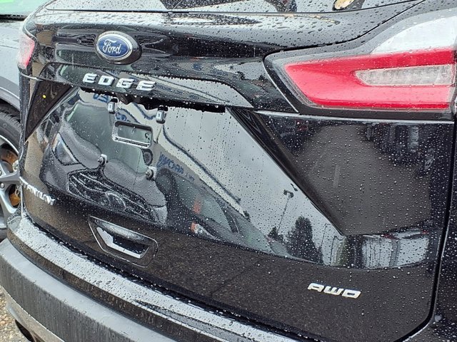 Certified 2024 Ford Edge Titanium w/ Equipment Group 301A image 27