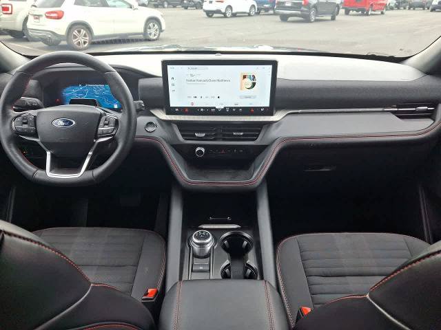 Certified 2025 Ford Explorer ST-Line AWD/4WD image 10