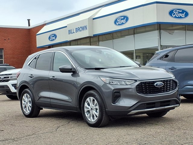 Certified 2023 Ford Escape Active w/ Tech Pack #2 AWD/4WD image 1