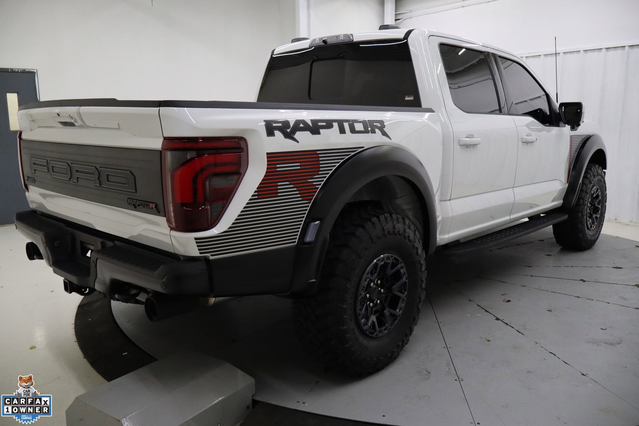 Certified 2025 Ford F150 Raptor w/ Equipment Group 803A Raptor R image 2