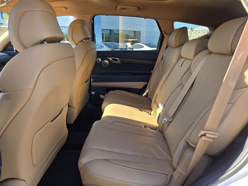 Used 2021 Genesis GV80 2.5T w/ Prestige Package 04 image 12