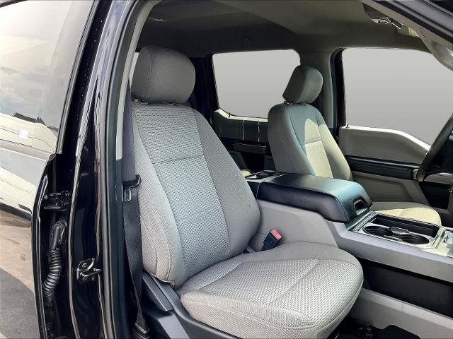 Certified 2020 Ford F250 XLT w/ XLT Premium Package AWD/4WD image 30