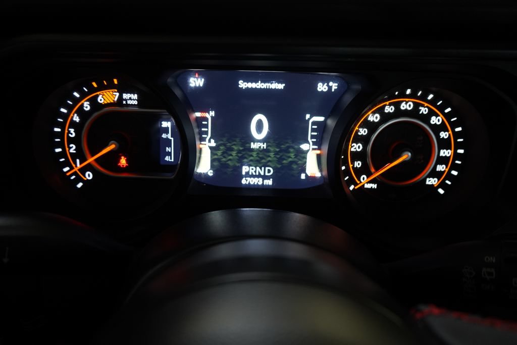 Used 2024 Jeep Wrangler Unlimited Rubicon AWD/4WD image 33