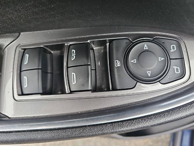 Used 2021 Chevrolet Malibu LT FWD image 26