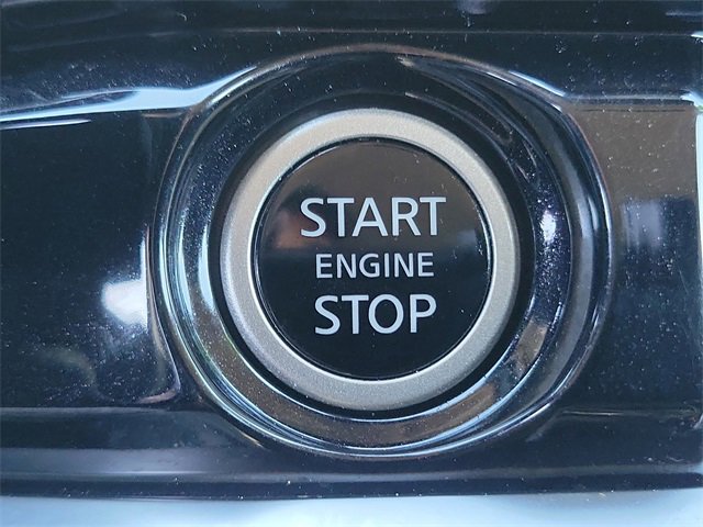 Used 2022 Nissan Pathfinder SL w/ SL Black Package image 12