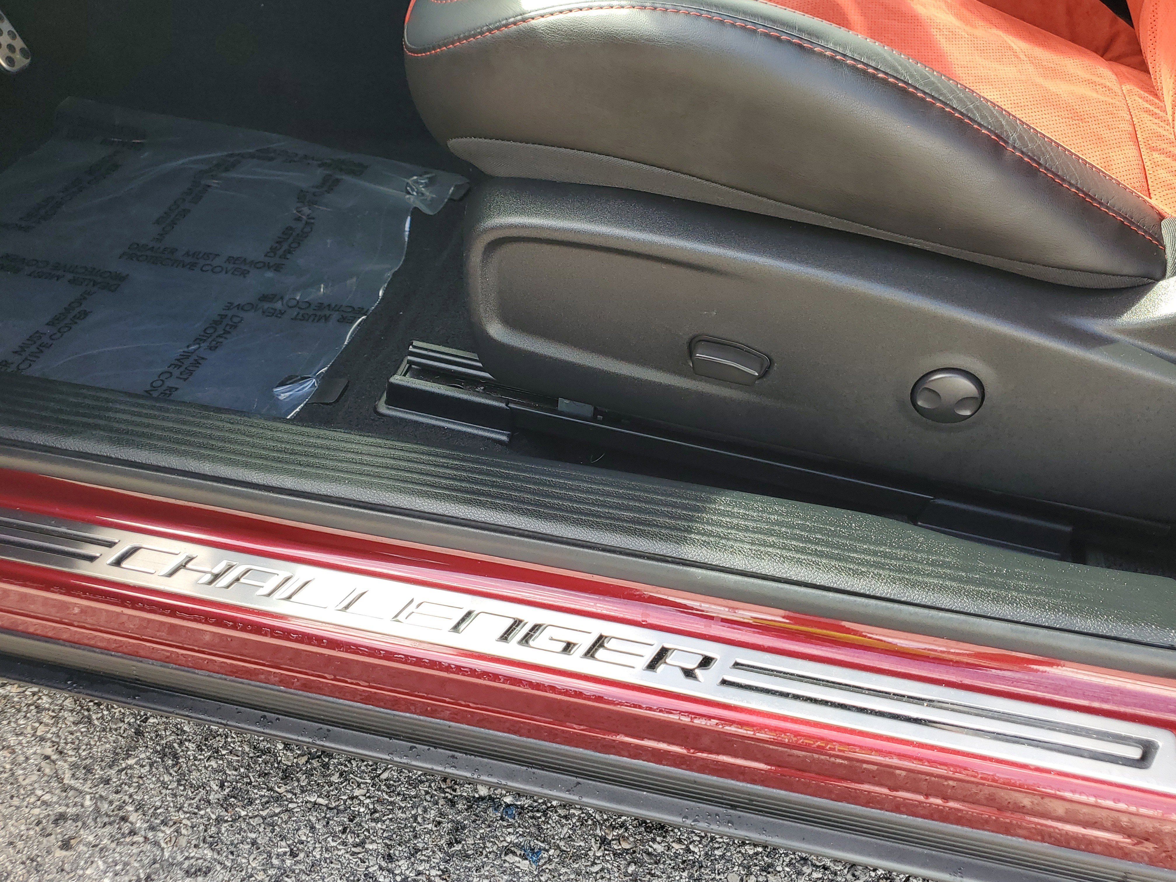 Used 2022 Dodge Challenger R/T Scat Pack w/ Shaker Package image 15