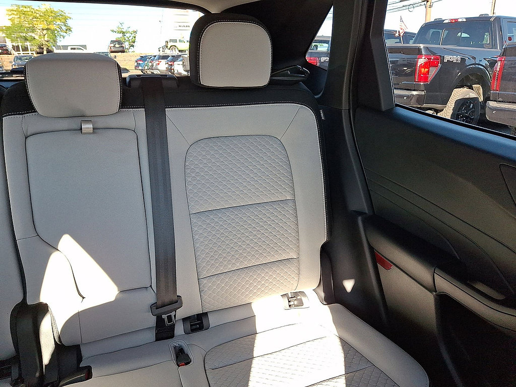 Certified 2023 Ford Escape Active AWD/4WD image 14