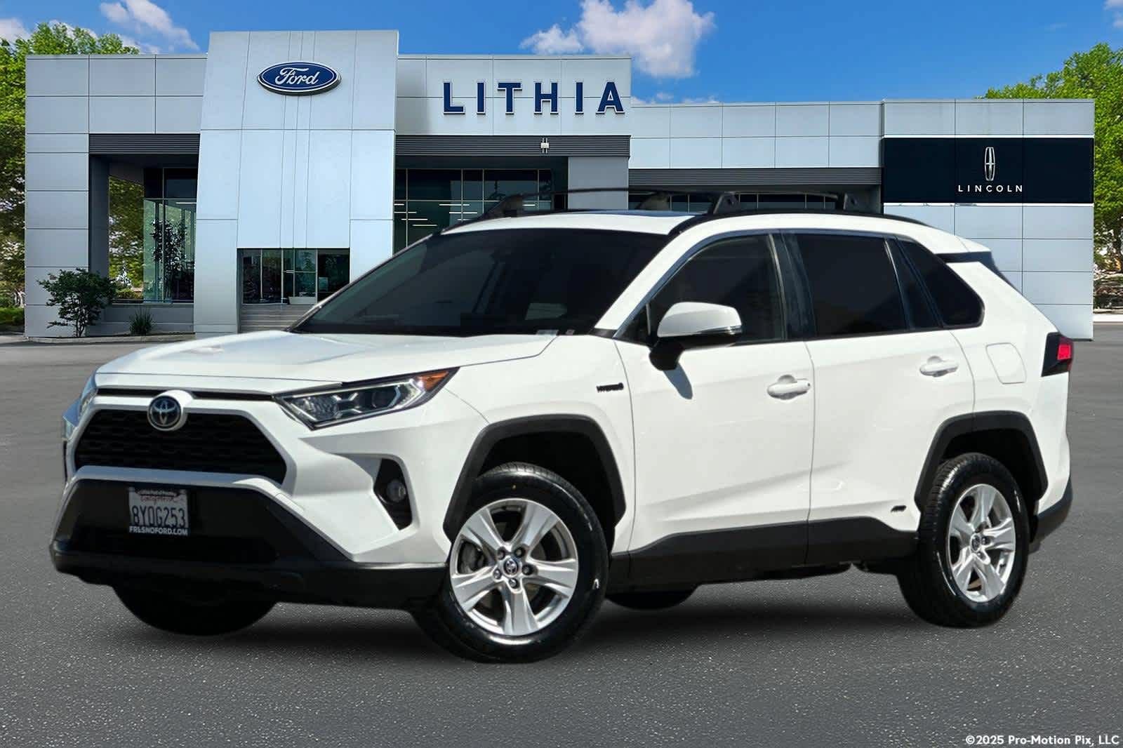 Used 2021 Toyota RAV4 XLE w/ Convenience Package AWD/4WD video 1