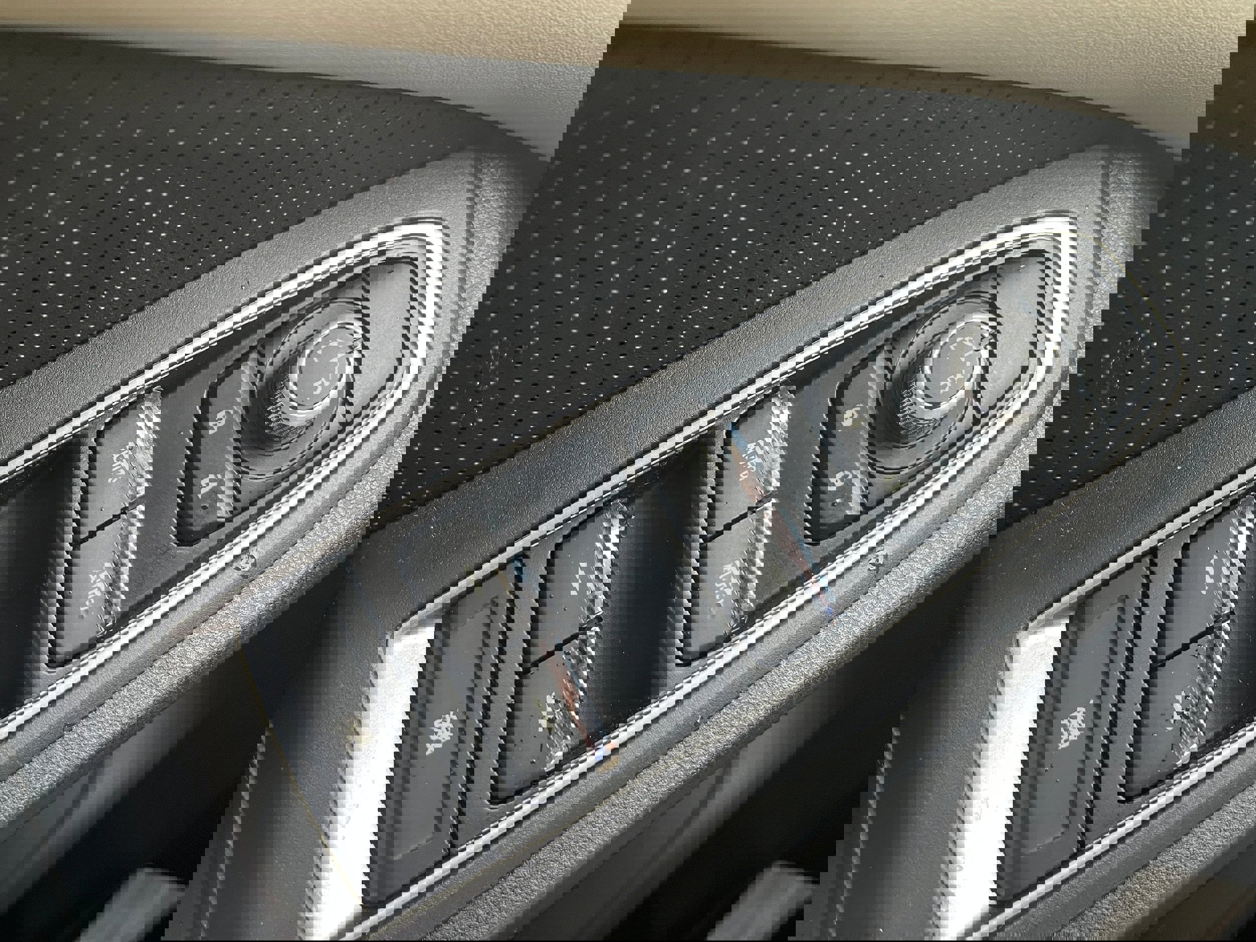 Used 2020 Subaru Ascent Limited image 23