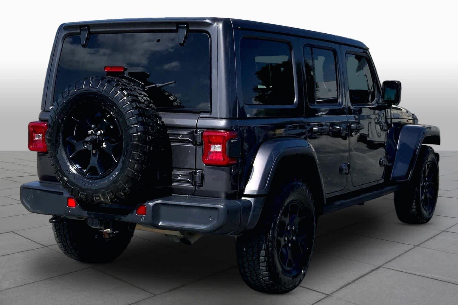 Used 2018 Jeep Wrangler Unlimited Sahara w/ Quick Order Package 24M Moab AWD/4WD image 13