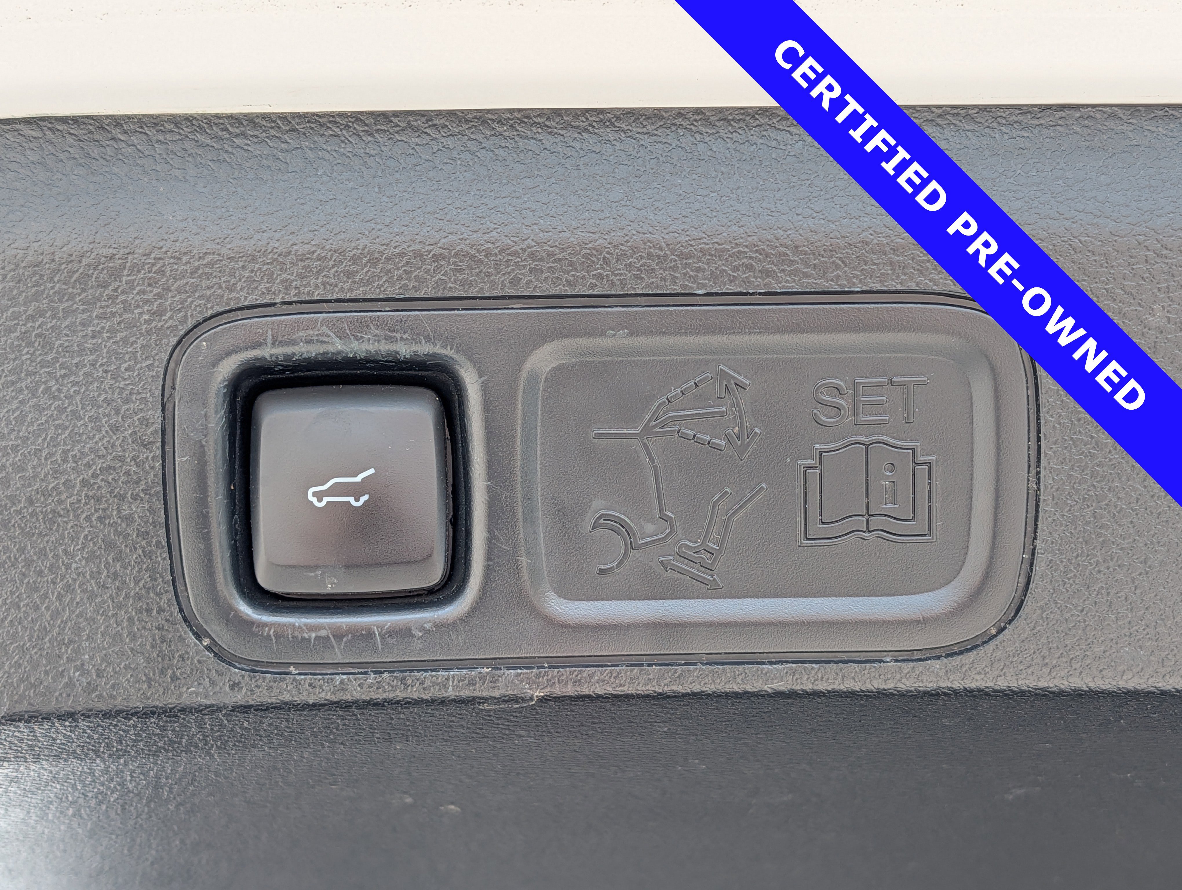 Certified 2019 Ford Expedition Limited w/ Equipment Group 302A AWD/4WD image 14