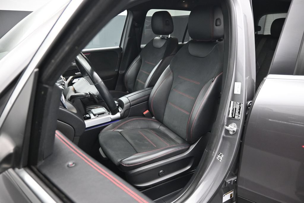 Used 2021 Mercedes-Benz GLB 250 image 8