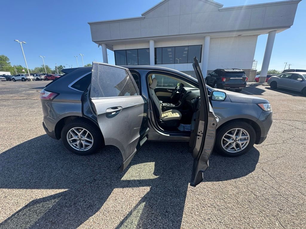 Certified 2024 Ford Edge SEL image 8