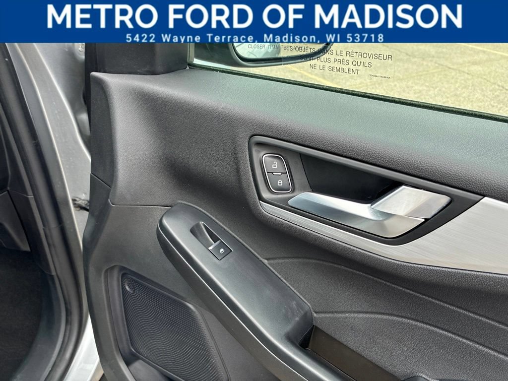 Certified 2024 Ford Escape Platinum AWD/4WD image 44