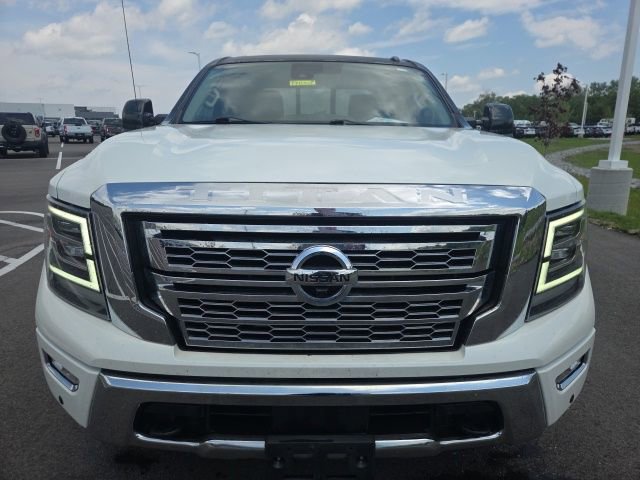 Used 2020 Nissan Titan SL w/ Moonroof Package AWD/4WD image 3