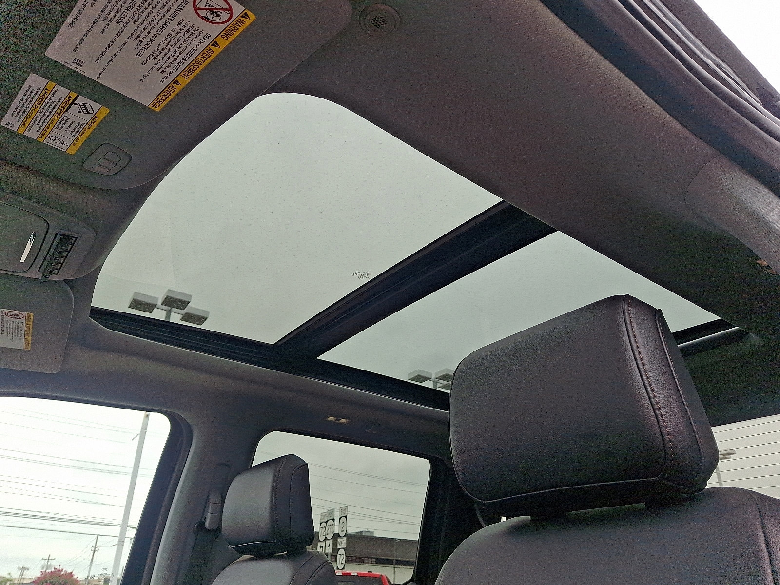 Certified 2025 Ford F350 Lariat image 21