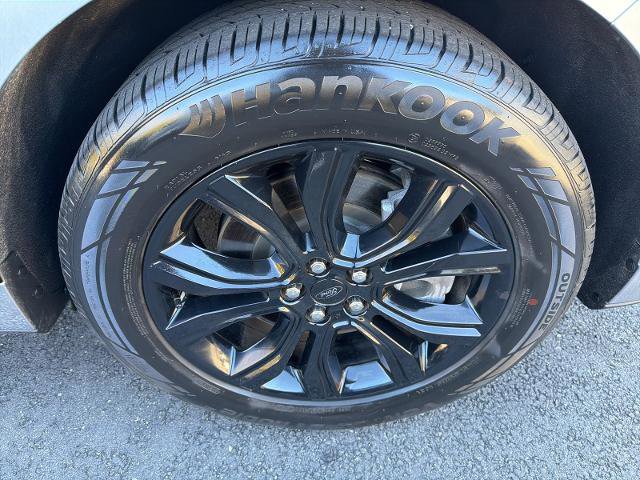 Certified 2022 Ford Edge SE w/ Black Appearance Package image 29