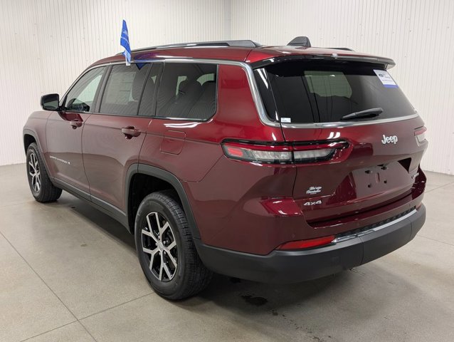 Used 2024 Jeep Grand Cherokee L Limited image 8